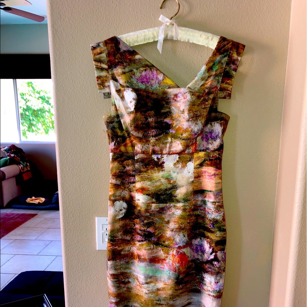 Black Halo Jackie O Dress SZ 6, fits like a 4.      Worn once.